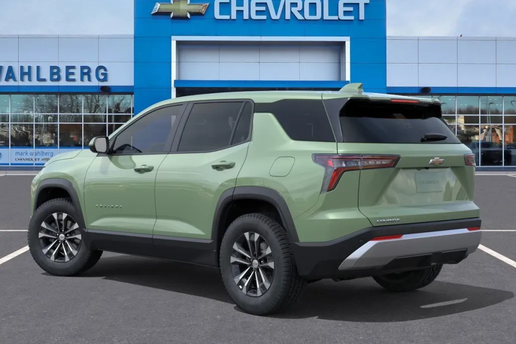 2026 Chevrolet Equinox LT photo 1