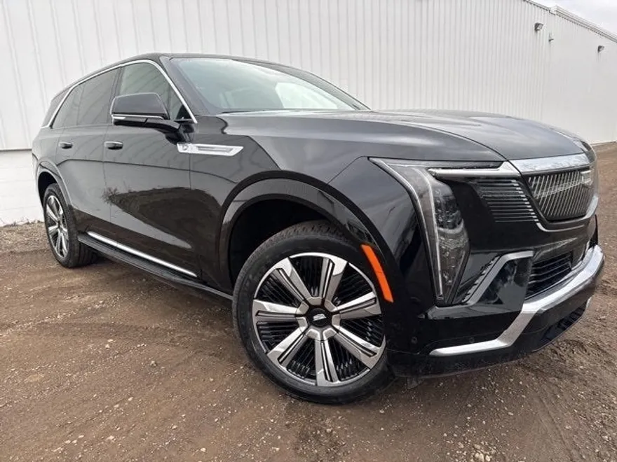 2025 Cadillac Escalade IQ Luxury photo 1