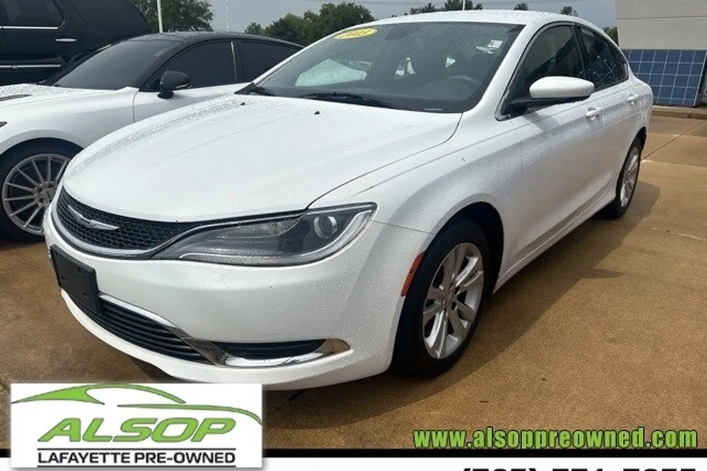 2015 Chrysler 200 Limited photo 1