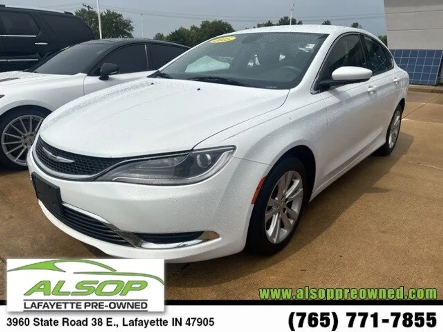 2015 Chrysler 200 Limited photo 1