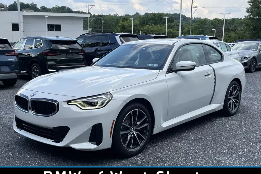2025 Bmw 230i xDrive Coupe photo 1