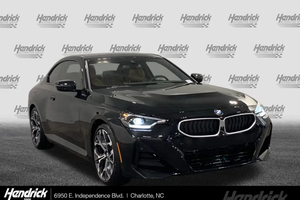 2025 Bmw 230i photo 1