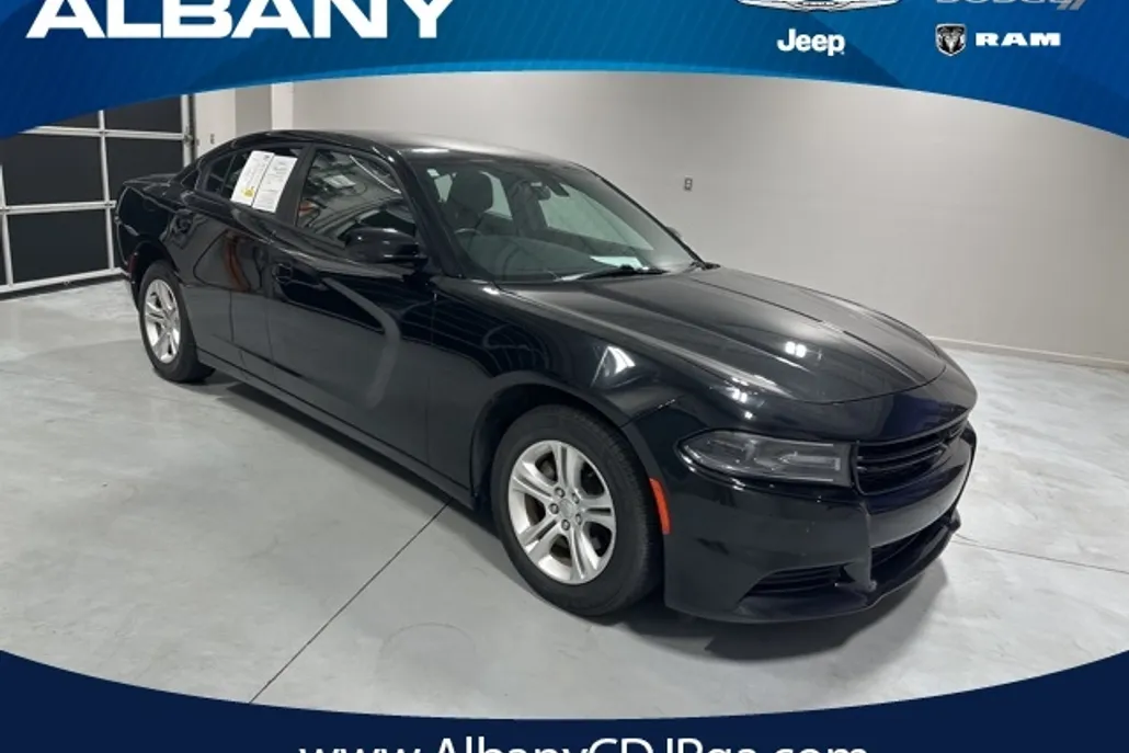 2019 Dodge Charger SXT photo 1