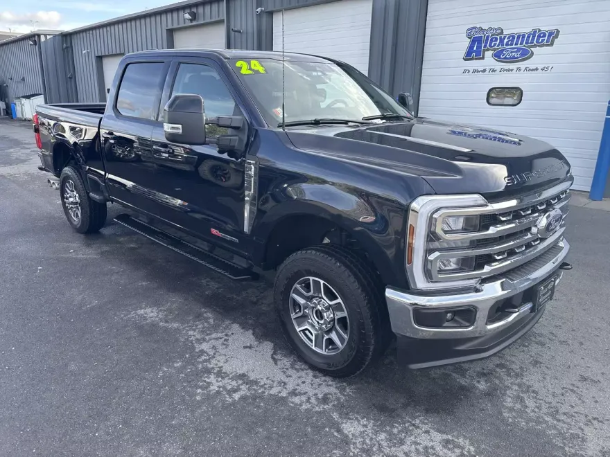 2024 Ford F-350 Lariat photo 1