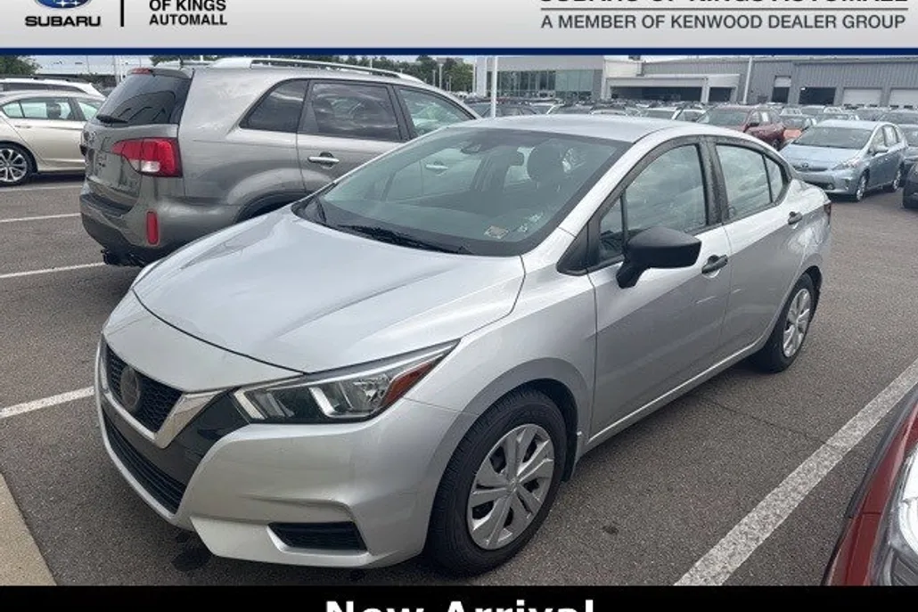 2020 Nissan Versa 1.6 S photo 1