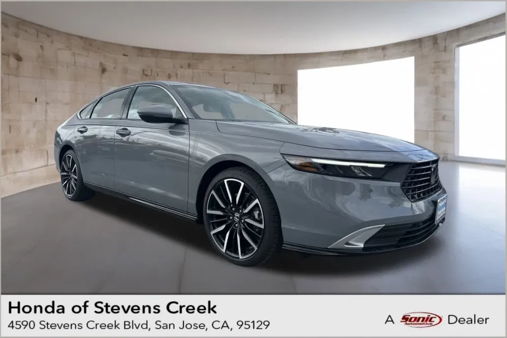 2025 Honda Accord Hybrid Touring photo 1