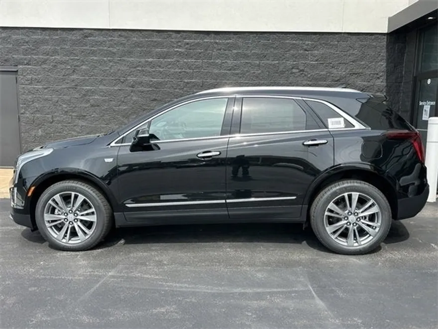 2025 Cadillac XT5 Premium Luxury photo 1