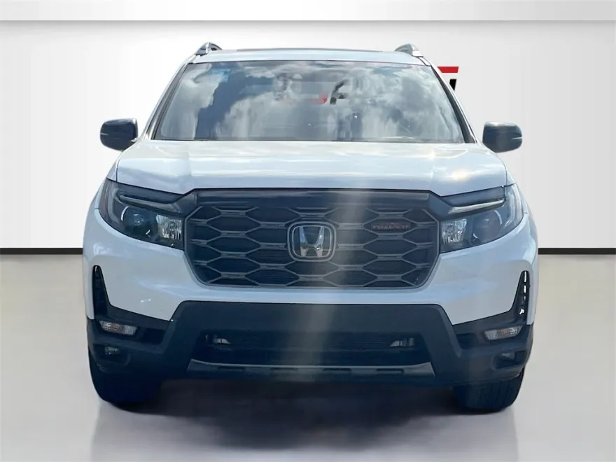 2023 Honda Passport TrailSport photo 1