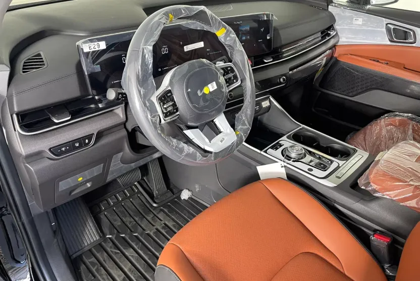 2026 Kia Carnival EX photo 1