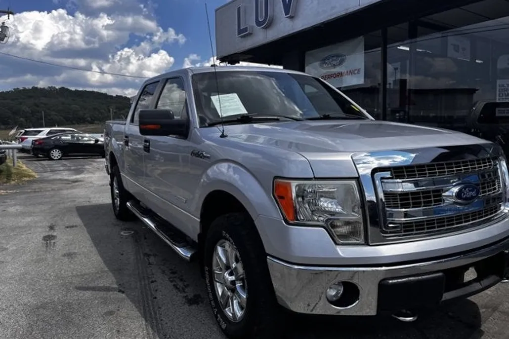 2013 Ford F-150 XLT photo 1