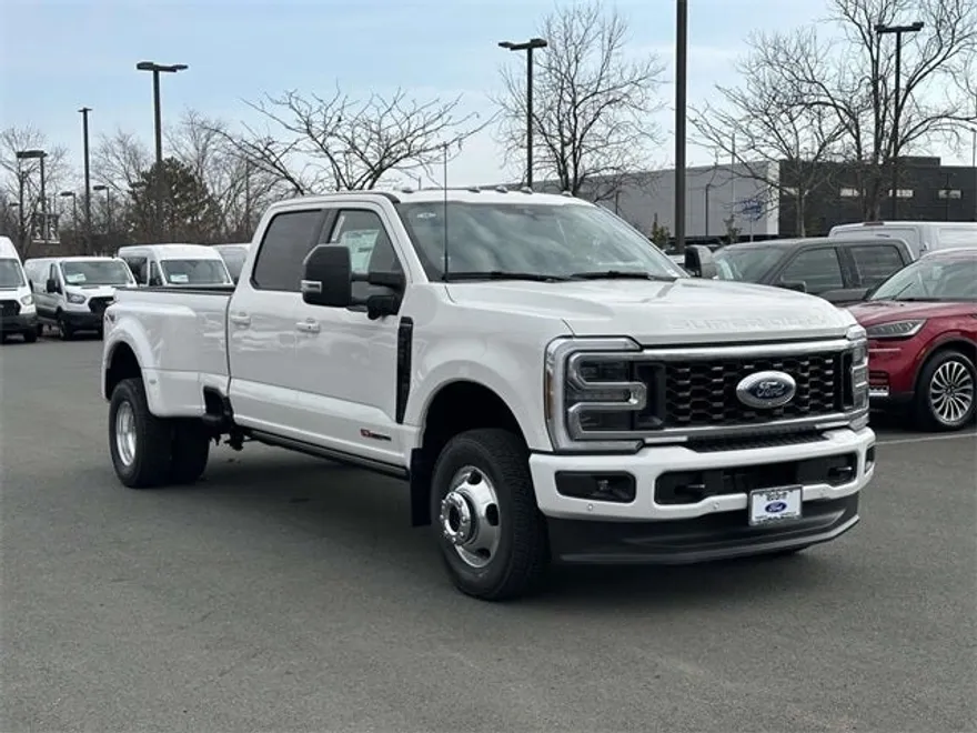 2025 Ford F-350 photo 1