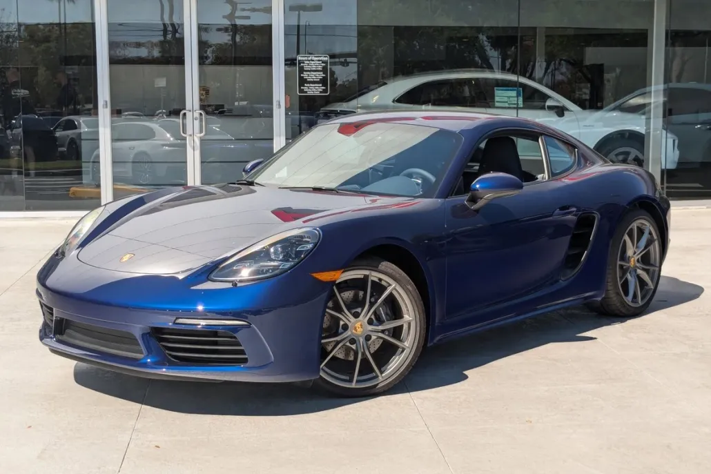 2025 Porsche Cayman Base photo 1