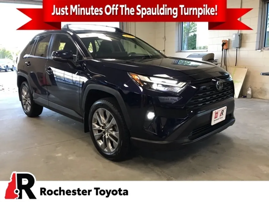 2023 Toyota RAV4 XLE Premium photo 1