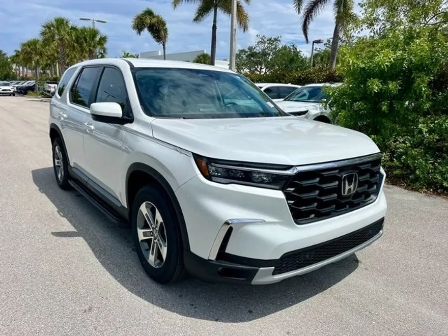 2025 Honda Pilot EX-L photo 1