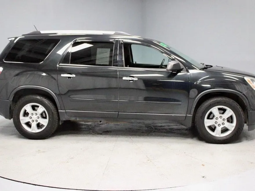 2012 Gmc Acadia SLE photo 1