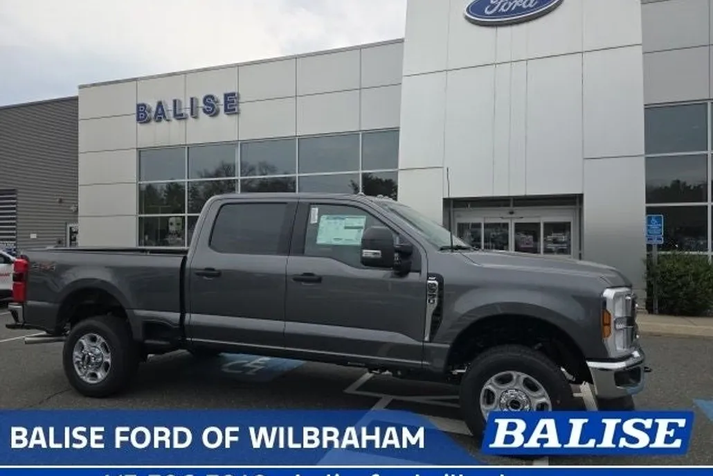 2025 Ford F-350 photo 1