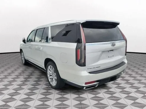 2023 Cadillac Escalade ESV Premium Luxury photo 4