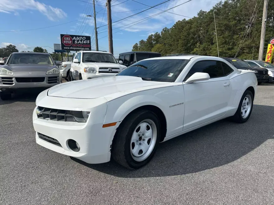 2011 Chevrolet Camaro LS photo 1