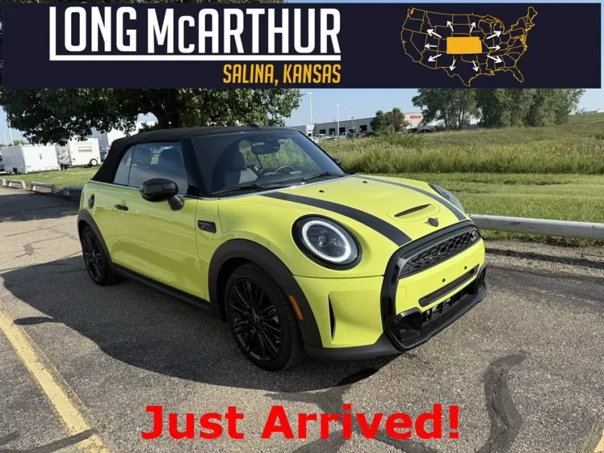 2024 Mini Cooper Convertible S photo 1