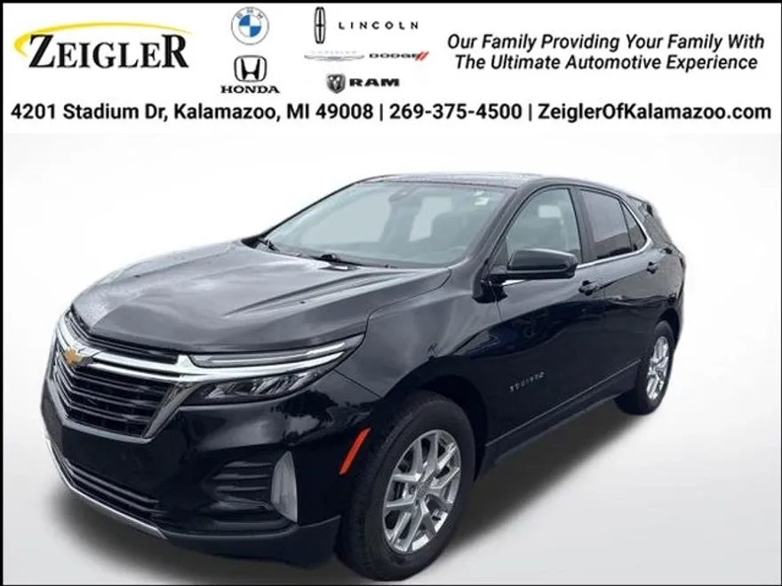 2022 Chevrolet Equinox LT photo 1