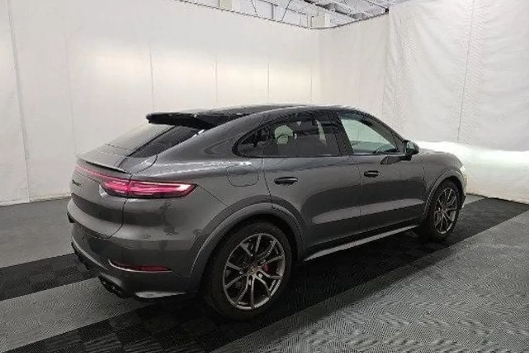 2023 Porsche Cayenne Coupe GTS photo 1