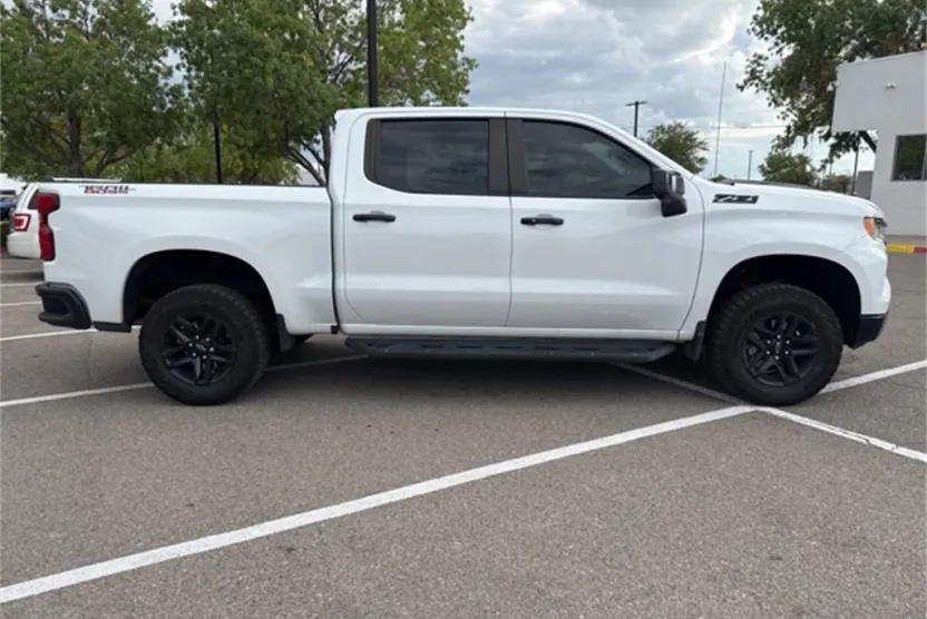 2024 Chevrolet Silverado 1500 LT Trail Boss photo 1