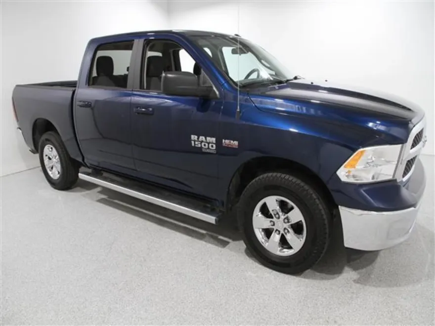 2021 Ram 1500 Classic SLT photo 1