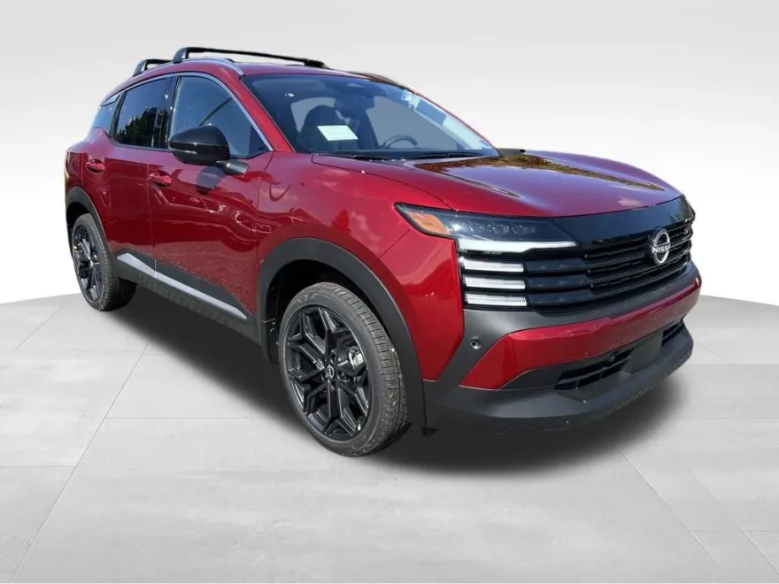 2026 Nissan Kicks SR photo 1