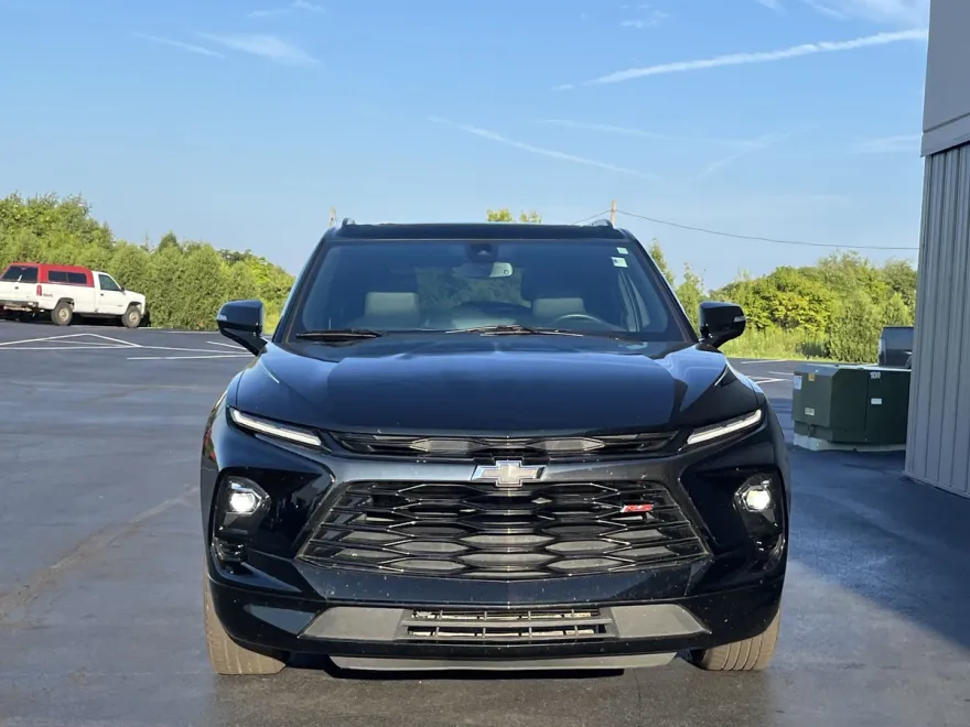 2023 Chevrolet Blazer RS photo 1