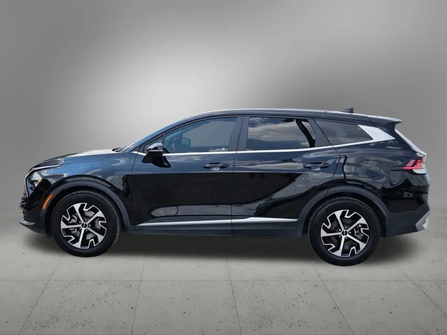 2023 Kia Sportage EX photo 1