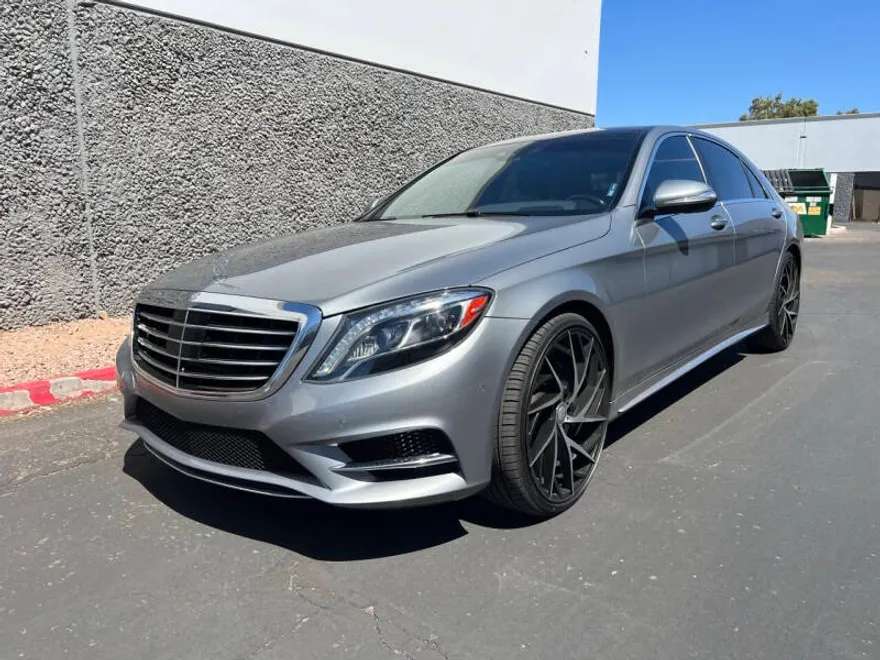 2015 Mercedes Benz S 550 photo 1
