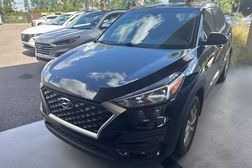 2021 Hyundai Tucson Value photo 1
