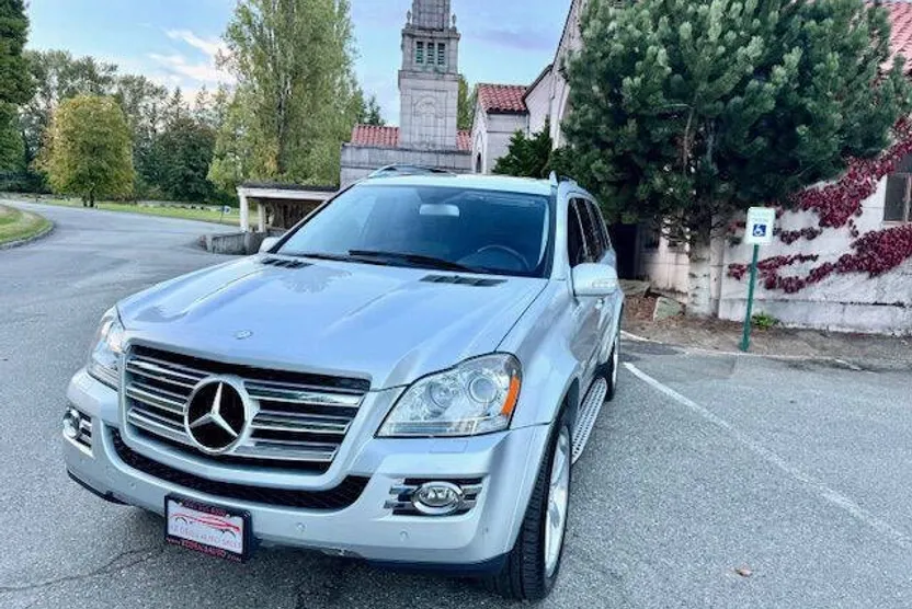 2008 Mercedes Benz GL 550 photo 1