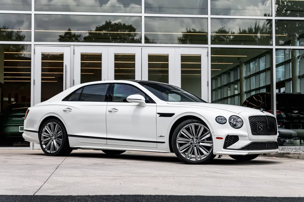 2025 Bentley Flying Spur Speed photo 1