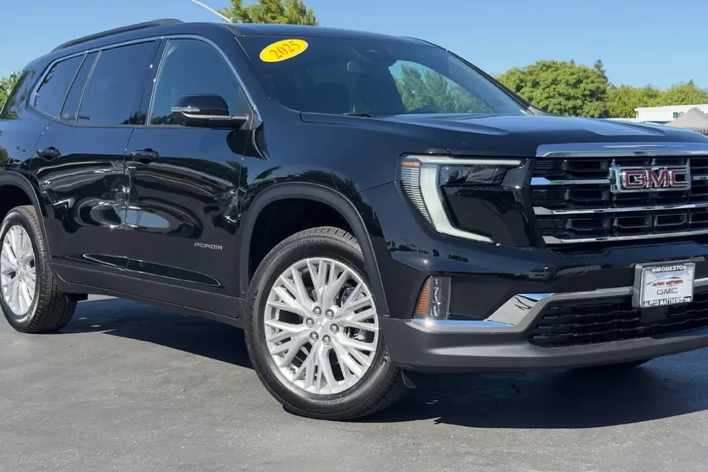 2025 Gmc Acadia Elevation photo 1