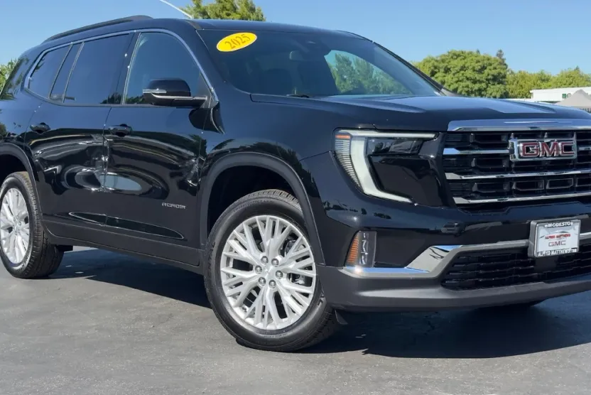 2025 Gmc Acadia Elevation photo 1