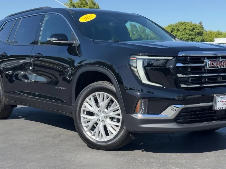 2025 Gmc Acadia Elevation photo 1