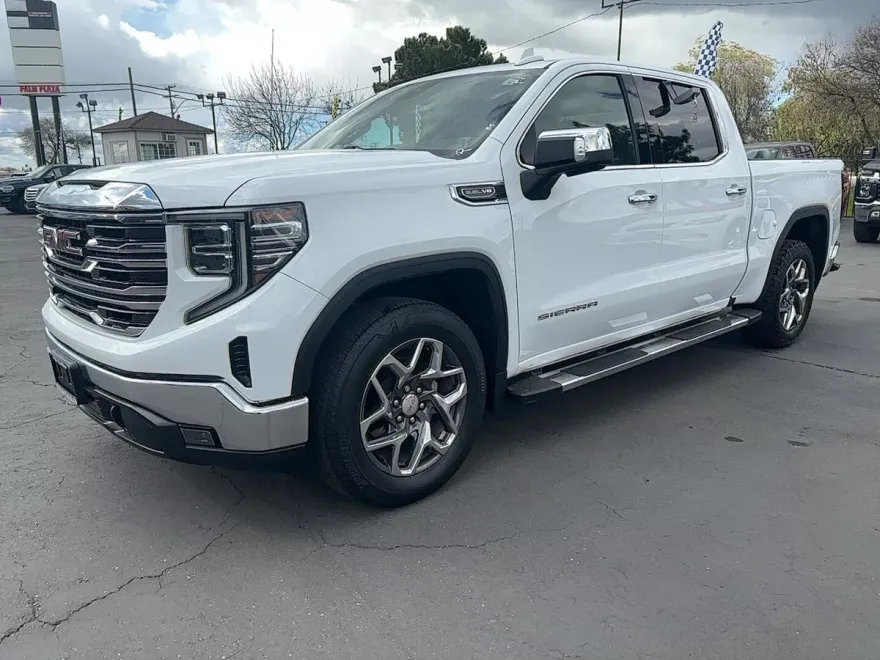 2022 Gmc Sierra 1500 SLT photo 1