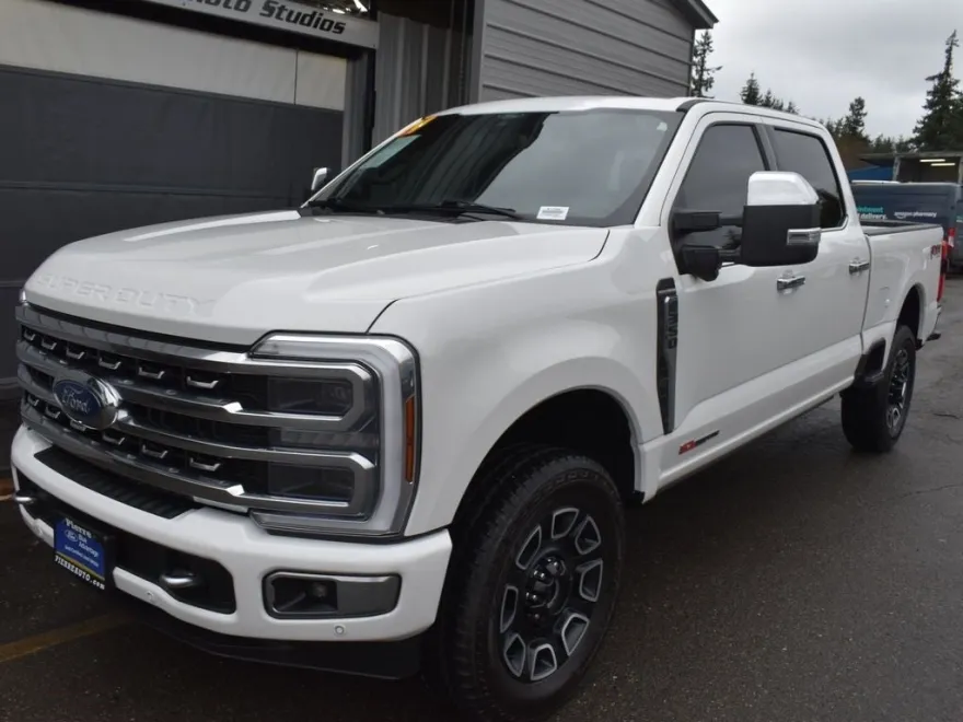 2024 Ford F-350 Platinum photo 1