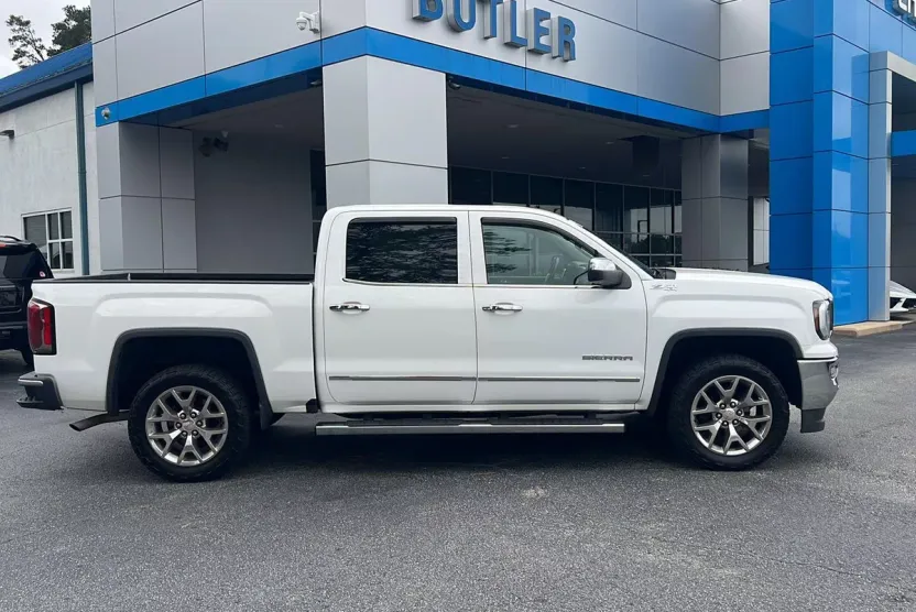 2017 Gmc Sierra 1500 SLT photo 1