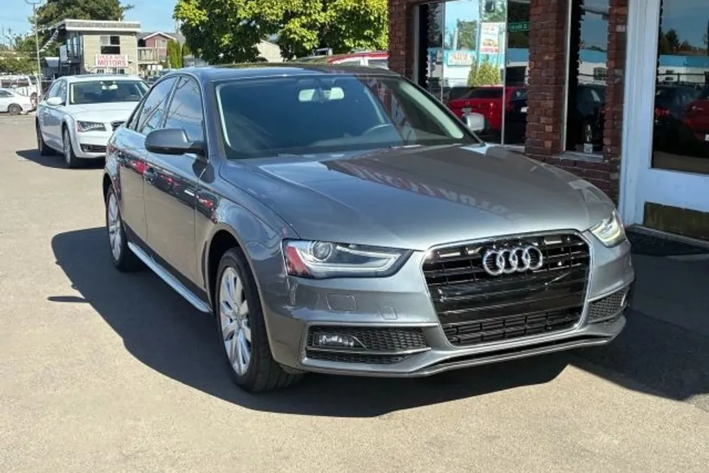 2015 Audi A4 Premium photo 1