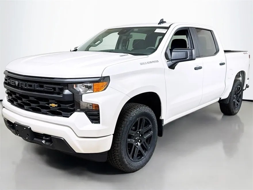 2025 Chevrolet Silverado 1500 Custom photo 1