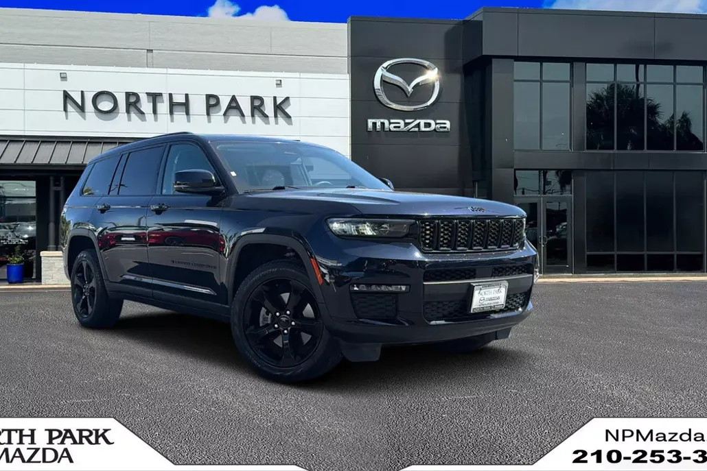 2023 Jeep Grand Cherokee Limited photo 1