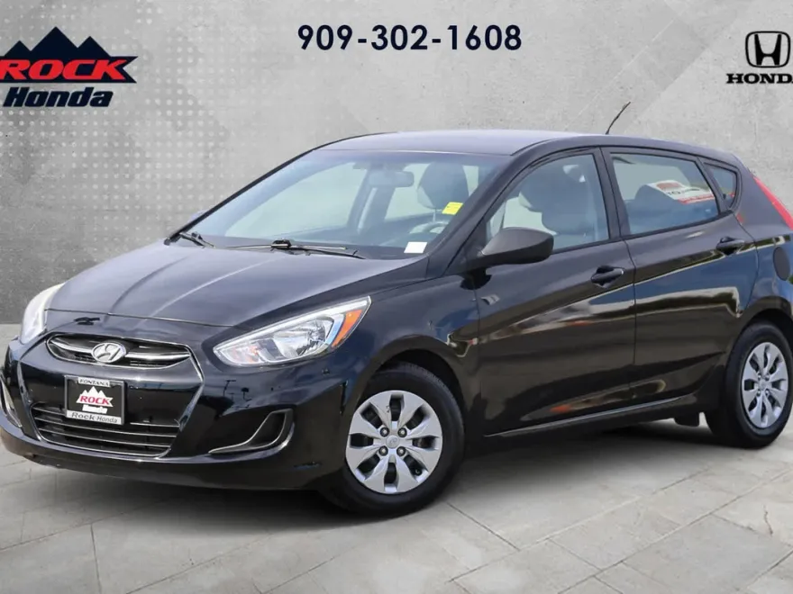 2017 Hyundai Accent SE photo 1