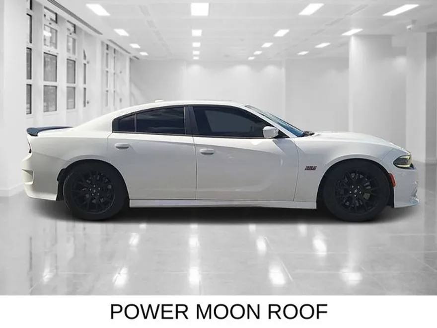 2017 Dodge Charger R/T Scat Pack photo 1
