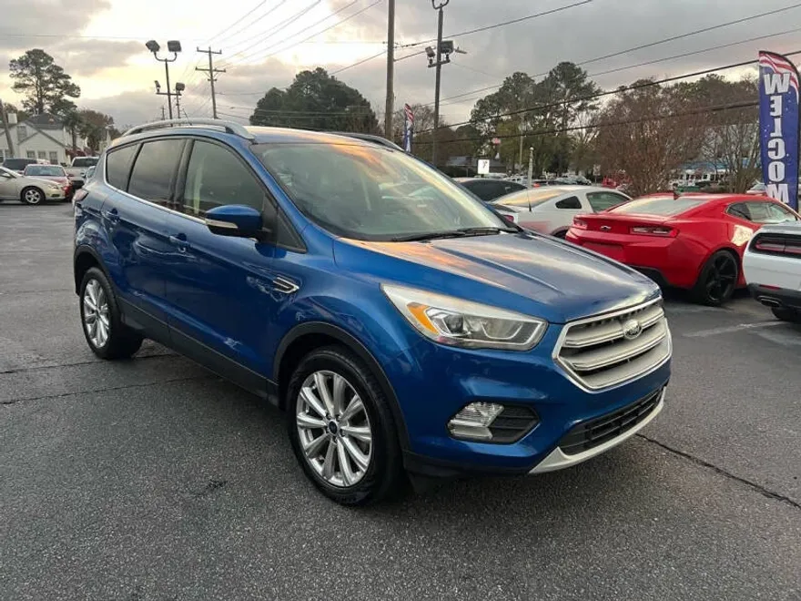 2017 Ford Escape Titanium photo 1