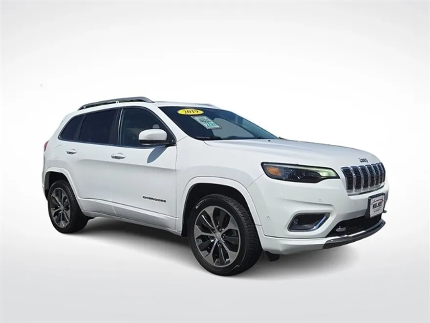 2019 Jeep Cherokee Overland photo 1