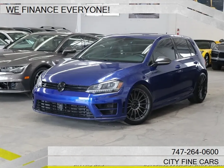 2017 Volkswagen Golf R 4Motion photo 1