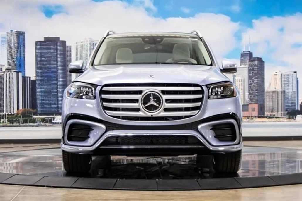 2026 Mercedes Benz GLS 450 4MATIC photo 1