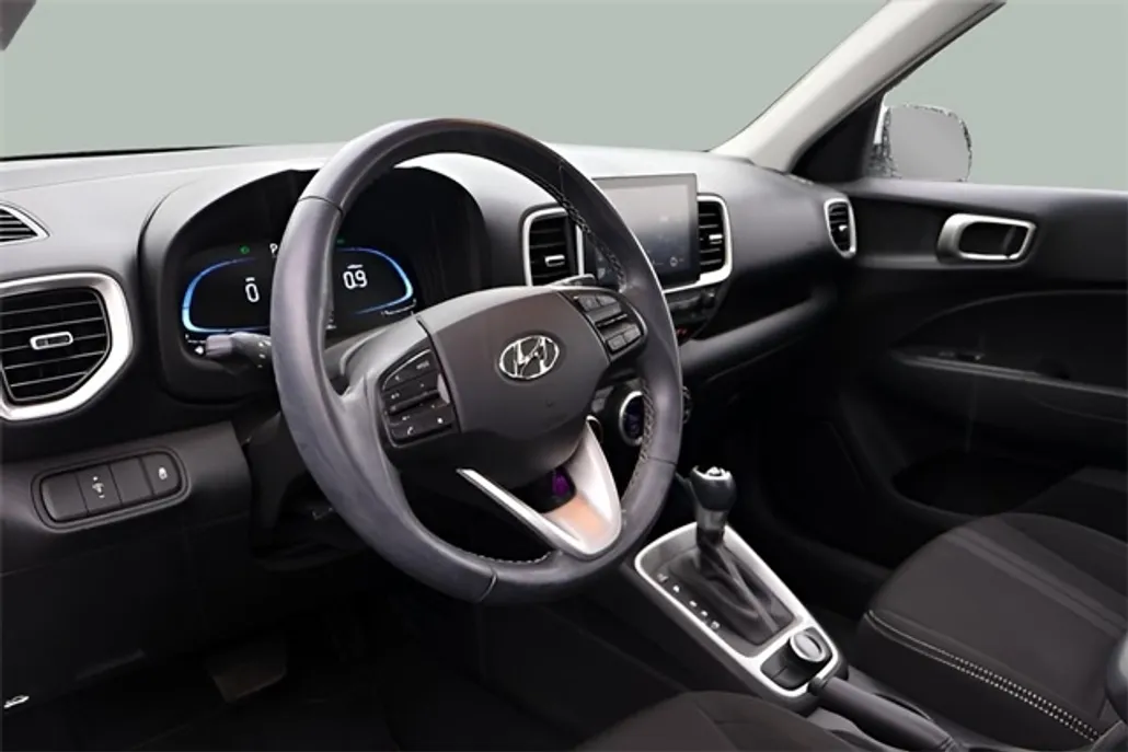 2023 Hyundai Venue SEL photo 1